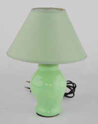 Zelená stolná lampa