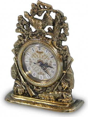 detail Zlaté krbové hodiny lovecké motívy GD DESIGN