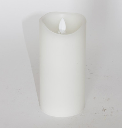 detail Biela LED sviečka GD DESIGN