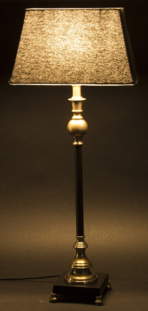 detail Lampa se zlatými detaily GD DESIGN