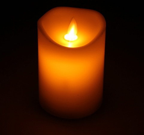 detail Krémová LED sviečka na batérie GD DESIGN