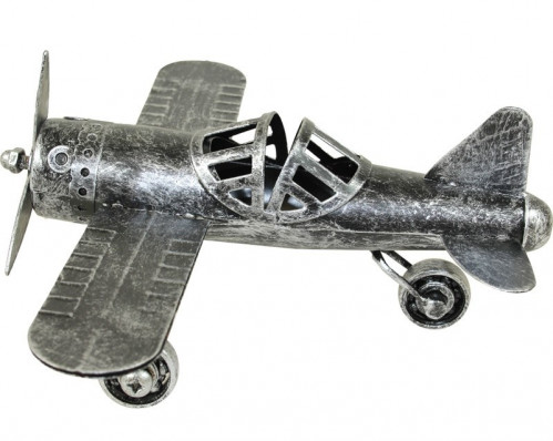 Kovový model lietadla