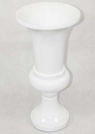 detail Biela váza na podstavci GD DESIGN