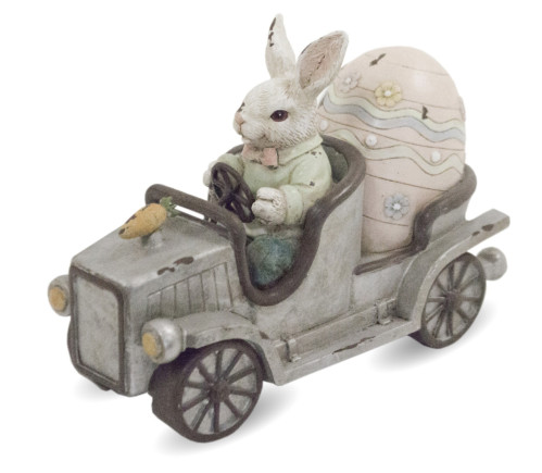 Zajačik v autíčku 