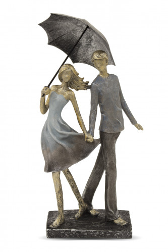 Zamilovaný pár s dáždnikom