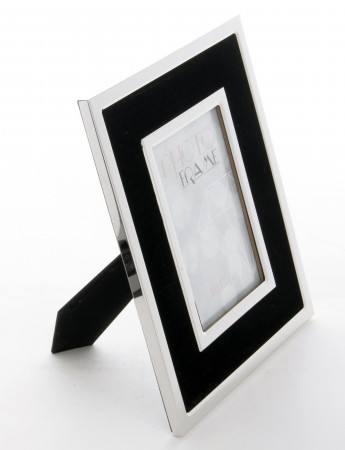 detail Fotorámik čierny so strieborným okrajom 10x15 cm GD DESIGN