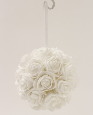 detail Biele závesné gule z ruží 2 ks GD DESIGN