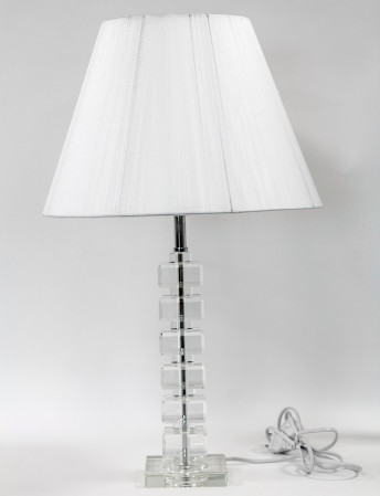 detail Elegantná stolná biela lampa GD DESIGN