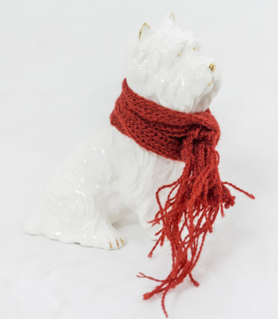detail Figurka pes s červenou šálou GD DESIGN