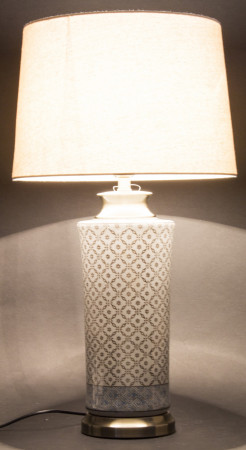 detail Vysoká stolná lampa s ornamentmi GD DESIGN