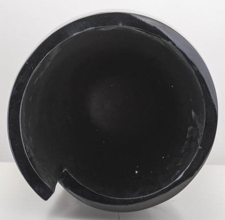 detail Čierna váza s tvárou GD DESIGN