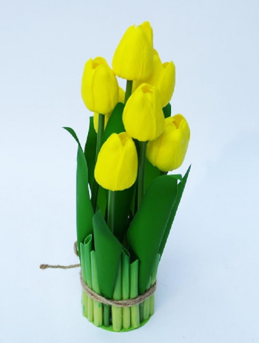 Zväzok umelých žltých tulipánov