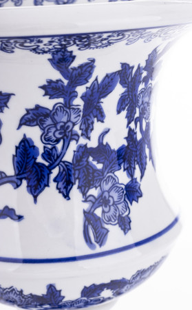 detail Keramická váza bielomodrá na nôžke GD DESIGN