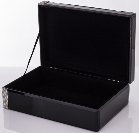 detail Krabička na šperky zdobená strieborným prúžkom GD DESIGN