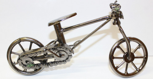Kovová replika bicykla