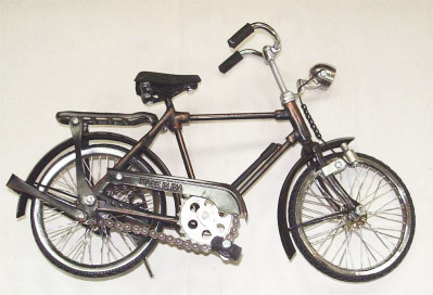 Kovový bicykel malý